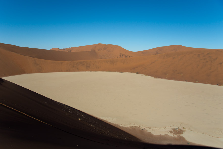 Deadvlei - s salt pan